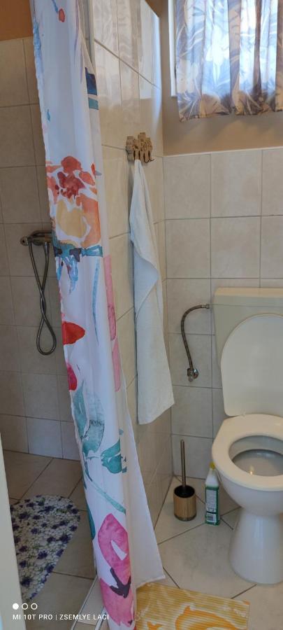 Hodosi Apartman Velky Meder Exterior foto