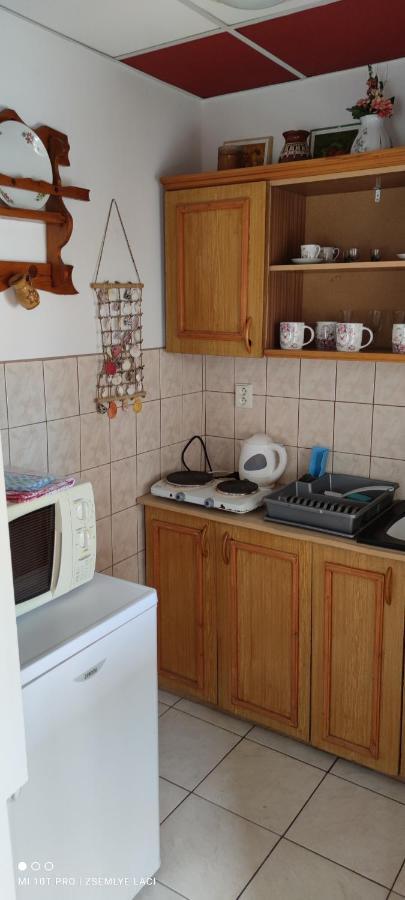 Hodosi Apartman Velky Meder Exterior foto