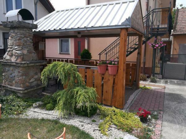 Hodosi Apartman Velky Meder Exterior foto